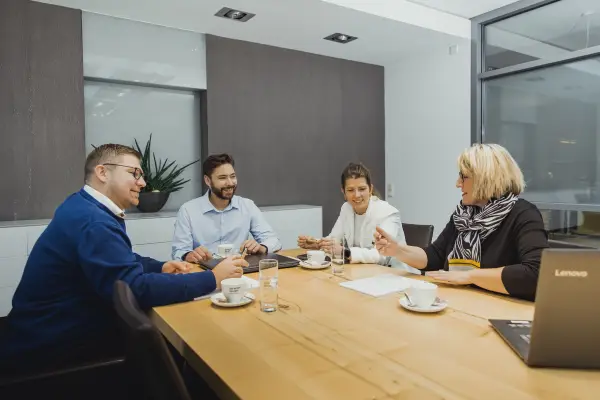 Mitarbeiterbesprechung bei Strecker Berger + Partner
